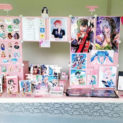 Here is where to find me at Daigakusai! 👀 Walk through the courtyard and turn left, then follow along the artist alley until you find my table on the right at #11 🌟 🎈 Spring-themed Stamp Rally: After getting a stamp from me, look for other artists who have pink balloons hanging from their displays! Thank you so much to @utajcs for having me! 💖🙏🏼 #artistalley #artistalleytable #artistalleybooth #conventionartist #texasartist #cutestickers #daigakusai2024 #springfestival #japaneseevent #jap... Artist Alley Tip Jar, Artists Alley Display, Artist Alley Display, Artist Alley Table, Art Booth, Tip Jars, Merch Ideas, Texas Artist, Market Displays