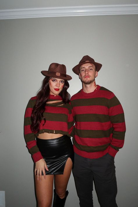 Mrs Freddy Krueger Costume, Unpopular Couple Costumes, Freddie Kruger Couple Costume, Couple Freddy Kruger, Freddy Couple Costume, Freddy Krueger And Jason Couple Costume, Couple Halloween Costumes Diy Easy, Bf And Gf Costume Ideas, Disfarces Halloween Casal