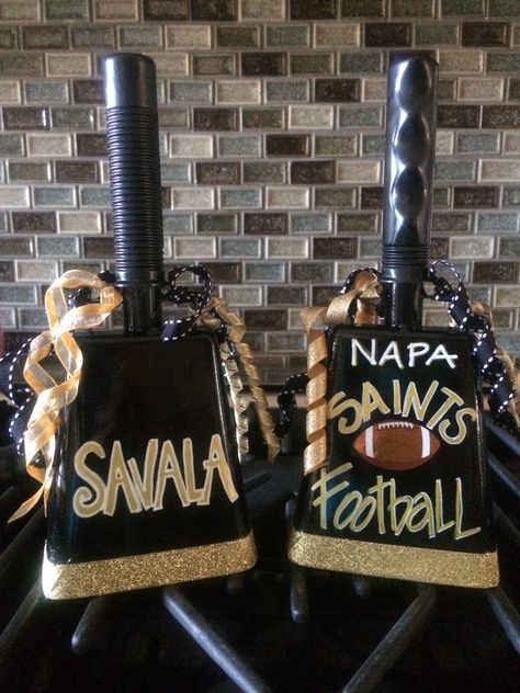 Diy Cowbells For Football, Cow Bells Football, School Spirit Cowbells, Cow Bell Decor Ideas Football, Spirit Cowbell, Cowbell Decorations Football, Knights Crafts, Football Cowbells, Cowbell Decorations