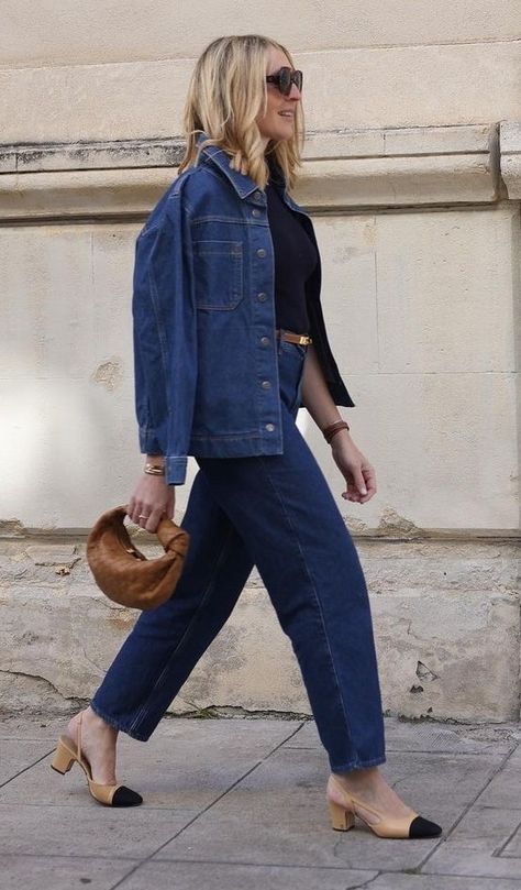 Bottega Jodie Outfit, Mini Jodie Outfit, Bottega Veneta Bag Outfit, French Outfits, Japan Outfits, Mini Jodie, Mini Outfit, Jeans Outfit Women, Denim Jacket Outfit