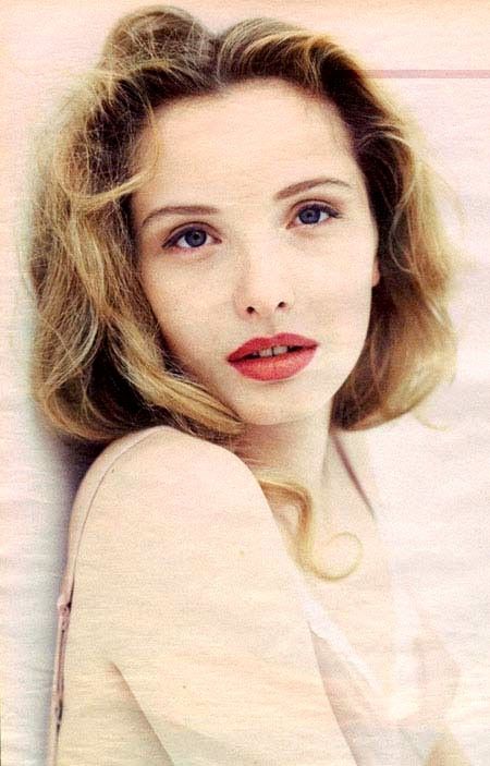 juliedelpy Julie Delpy, Before Midnight, Celebrity Wallpapers, Vintage Inspiration, French Actress, French Women, Girl Crush, American Actress, Celebrities Female