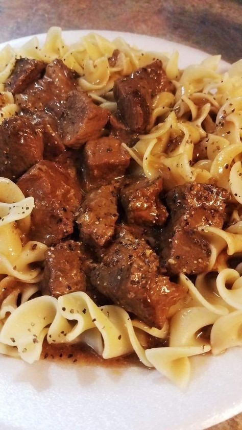 Beef Tips In Gravy, Beef Tips And Noodles, Beef Tip Recipes, Grandma Cooking, Lipton Onion Soup Mix, Round Steak, Sirloin Steak, Rib Eye, Slow Cooked Beef