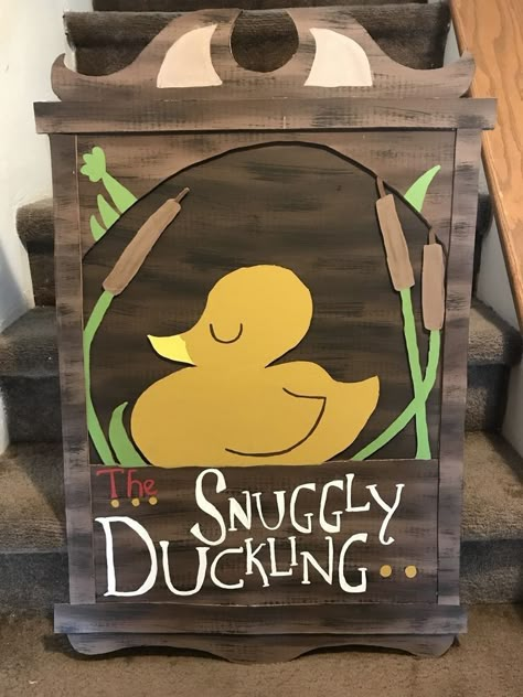 The Snuggly Duckling Sign, Tangled Hoco Decorations, Tangled Parade Float, Tangled Theme School Dance, Tangled Birthday Banner, Rapunzel Themed Birthday Party Decor, Tangled Birthday Party Decorations Diy, Tangled Birthday Party Aesthetic, Rapunzel Homecoming Theme