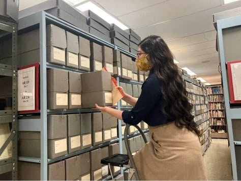 It is often difficult to dissociate the role of an archivist, from that of a conservator, curator, and librarian. Indeed, there is a thin line between these three. Perhaps Statistics Canada put it more clearly when they said, “There is mobility between the library and archive managers and between museum and art gallery managers.” This … The post Immigrate to Canada as an Archivist – Complete Guide appeared first on Work Study Visa. Archivist Aesthetic, Gmat Prep, Academic Publication, Museum Studies, Rochester Institute Of Technology, Permanent Residency, Immigration Canada, Library Science, Language Proficiency