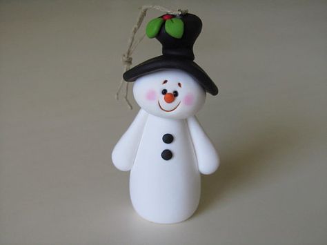 Polymer Clay Snowman Ornament Polymer Clay Snowman, Clay Snowman, Clay Christmas, Sculpey Clay, Polymer Clay Ornaments, Christmas Clay, Polymer Clay Christmas, Snowman Ornament, Clay Ornaments