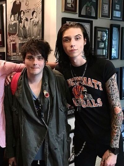 Andy Biersak, Andy Sixx, Ronnie Radke, Emo Memes, Andy Black, Palaye Royale, Emo Music, Andy Biersack, Evanescence