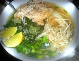 Soup With Rice Noodles, Vietnamese Chicken Soup, Lemon Grass Chicken, Chicken Soup With Rice, Lemongrass Recipes, Lemongrass Soup, Soup With Rice, Rice Noodle Soups, Chicken Pho