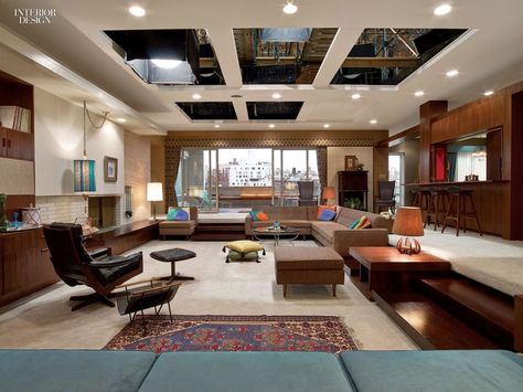 Welcome to 1969: Mad Men's Award-Winning Set Design Mad Men Interior Design, 1960s House, Retro Living Rooms, World Of Interiors, Hobart, Apartment Interior Design, Apartment Interior, Mid Century Modern Design, Home Decor Tips