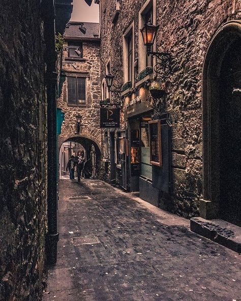 The Medieval streets of Kilkenny  . . It is the smallest city in Ireland about 25000 inhabitants. Also know as "The Marble City" due to the distinctive black marble from the area. . . . . Photo by @themillennialnomad Marble City, Limerick City, County Sligo, Moving To Ireland, Limerick Ireland, Dublin Ireland Travel, Galway City, Stone Street, Visit Ireland