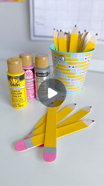 Popsicle Stick Pencil Craft, Popsicle Sticks Names Classroom, Pencil Popsicle Sticks, Pencil Name Sticks, Pencil Craft For Preschoolers, Popsicle Stick Painting, Pencil Crafts For Kids, Painted Pencils, Crafting She Shed