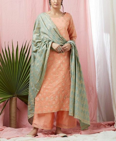 Peach Kurti, Peach Colour Combinations, Dress Designs For Stitching, Kurta With Palazzo, Combination Dresses, Indian Kurti Designs, Ethnic Suit, Combination Fashion, Traditional Indian Dress