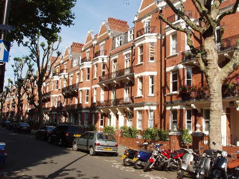 The London Society | Maida Vale and the Mansion Block Flat Aesthetic, London Mansion, Hidden London, Maida Vale, English Architecture, London Vibes, Arch Architecture, Kensington And Chelsea, Lord Byron