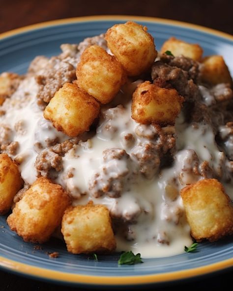 This creamy recipe was always a hit with my family on those busy weeknights Hamburger Dishes, Creamy Recipes, Beef Casserole Recipes, Ground Beef Recipes For Dinner, Tater Tots, Mouthwatering Recipes, Recipes For Dinner, Easy Casserole Recipes, Beef Recipes Easy