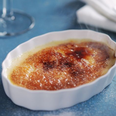 Crepe Brulee, Caramel Creme Brulee, Culinary Torch, Eggplant Parmesan Baked, Salted Carmel, Ramekin Dishes, Salted Caramel Cheesecake, Caramel Drizzle, Creme Brûlée