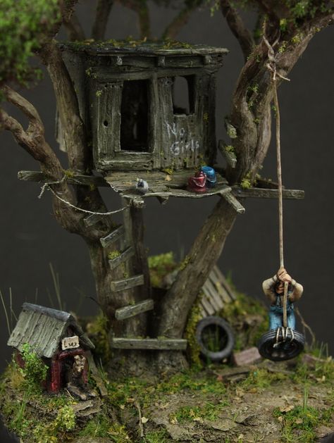 Tom's treehouse, a little diorama from Woodland scenics. Fairy Tree Houses, Fairy Garden Designs, Faeries Gardens, Fairy Tree, Fairy Garden Houses, Miniature Trees, Fairy Garden Diy, Miniature Houses, Miniature Crafts