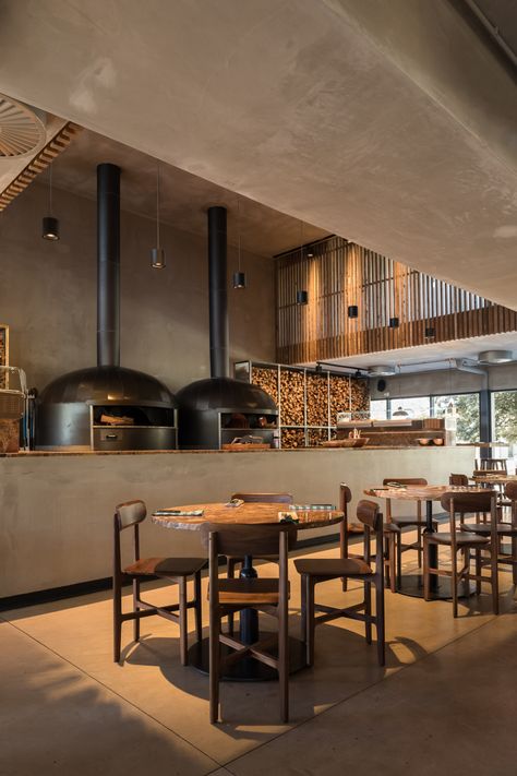 Pizza Oven Restaurant, Italian Restaurant Design, Italian Restaurant Interior, Italian Restaurant Decor, Pizzeria Design, Modern Restaurant Design, Pizza House, Italian Cafe, Pizza Design