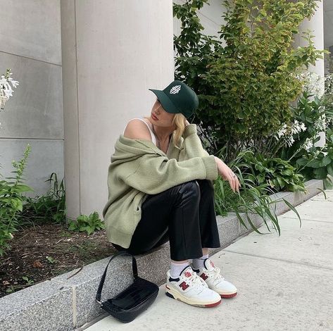 New Balance 550s, Streetwear Inspiration, Winter Looks, Trendy Outfits, New Balance, Casual Fashion, Normcore, Fashion Inspo, Fall Winter