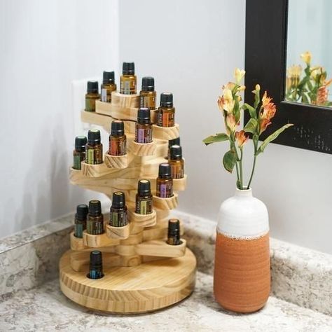 Deco Spa, Essential Oil Display, Essential Oil Rack, Massage Room Design, Essential Oils Organization, Oil Display, Massage Room Decor, Massage Therapy Rooms, Oil Rack