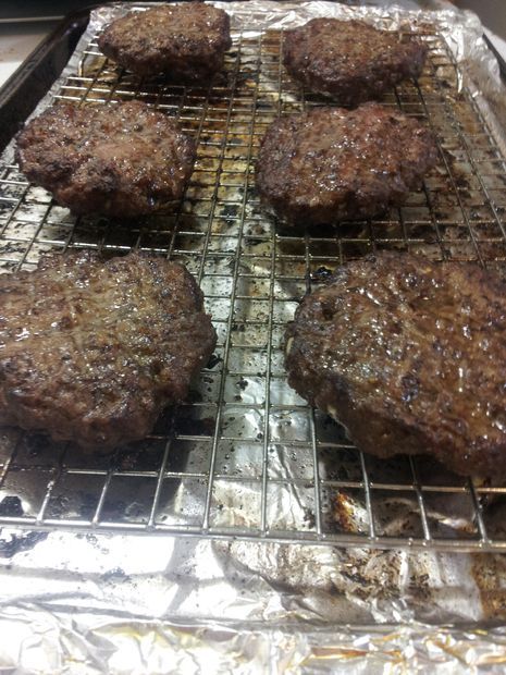 The very idea of oven roasting a burger is something most burger purists won't consider. The flame broiled juiciness of a grilled burger, they say, cannot be... Oven Burgers, Baked Burgers, Burger Seasoning, Hamburger Patties, Minced Meat, Corn Dogs, Beef Dinner, The Flame, Beef Dishes