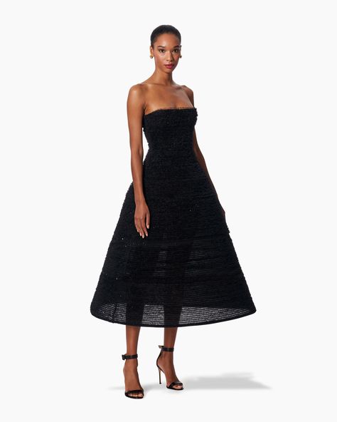 Embellished Tulle Strapless Midi Dress - Ready-to-Wear | Carolina Herrera Zimmerman Dress, Ch Carolina Herrera, Purple Reign, Strapless Midi Dress, New Fragrances, Couture Collection, Carolina Herrera, Cool Girl, Ready To Wear