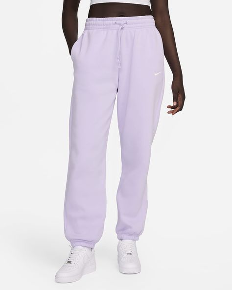 Nike Sportswear Phoenix Fleece Women's High-Waisted Oversized Sweatpants. Nike.com Nike Sweatpants Women, Nike Sweatpants Outfit, Nike Sportswear Phoenix Fleece, Sweatpants Nike, Jordan Shop, Oversized Sweatpants, Sweatpants Women, Luxury Loungewear, Women's Sportswear