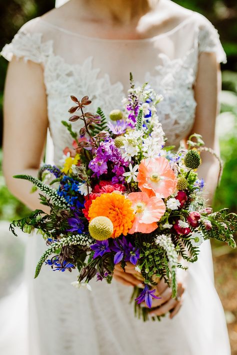 Bridal Bouquet Bright Colors, Colourful Wildflower Bouquet, Bright Colour Wedding Bouquet, Bridal Bouquet Colourful, Wedding Bouquet Poppies, Colourful Bride Bouquet, Colourful Bouquet Wedding, Colourful Wedding Bouquet, Colour Wedding Flowers