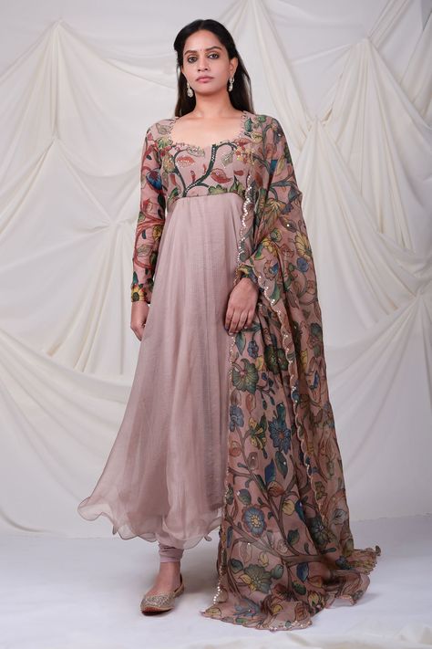 Buy Pink Silk Hand Painted Floral Kalamkari Cutwork Anarkali Set For Women by AAMRA BY LAVANYA Online at Aza Fashions. Best Anarkali Designs, Floral Churidar Designs, Painted Kurti Designs, Kalamkari Skirt And Top, Dress Models For Women Indian, Kalamkari Anarkali Designs, Kalamkari Frocks For Women, Kalamkari Long Frocks Models, Kalamkari Long Frocks