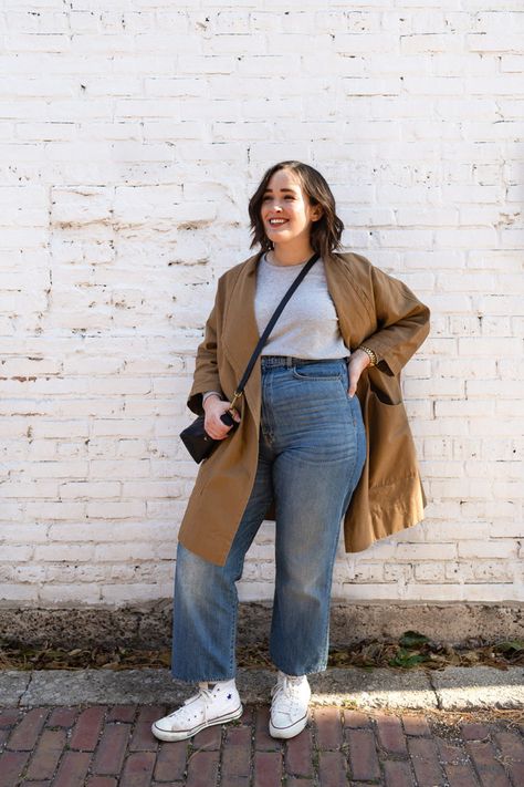 A Week of Outfits: Shannon Buckley | A Cup of Jo Cute Chill Outfits Plus Size, Mid Sized Capsule Wardrobe, Plus Size Casual Street Style, Casual Plus Size Fashion, Laid Back Office Outfit, Plus Size Comfortable Outfits, Plus Work Outfit, Shannon Buckley, Classic Style Plus Size