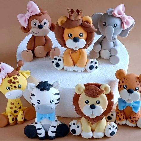 Alex Mazur (@alex.mazur_cakes) • Zdjęcia i filmy na Instagramie Torturi Baby Shower, Giraffe Cupcakes, Safari Cake, Giraffe Cakes, Monkey Cake, Lion King Cakes, Jungle Cake, Safari Cakes, Fondant Animals