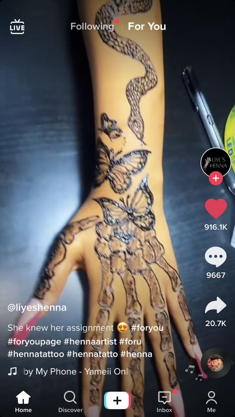 Diy Fake Tattoo, Henna Butterfly, Henna Sleeve, Mendhi Tattoo, Tattoos Abstract, Tattoos Japanese, Tattoos Watercolor, Cute Henna Tattoos, Henna Style Tattoos