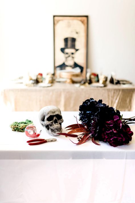 Simple supplies. If you love elegant gothic halloween decor you'll love this easy DIY floral skull centerpiece for your next Halloween Party! Try purple hydrangeas or black roses for creepy but classy Halloween decor. Find out how easy it really is at PartiesWithACause.com #diyhalloween #halloweendecor #centerpieceidea #spookyhalloween 1920s Downton Abbey, Skull Centerpiece, Gothic Halloween Decor, Pirate Themed Party, Halloween Witch Cauldron, Pirate Themed Birthday Party, Pirate Wedding, Purple Hydrangeas, Pirate Themed Birthday