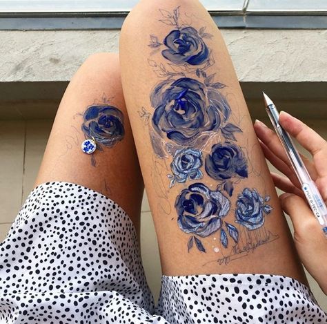 Leg Painting, Leg Art, Artist Aesthetic, Ink Drawings, Hand Art, Skin Art, Cool Art Drawings, Sketchbook Art Inspiration, Art Sketchbook