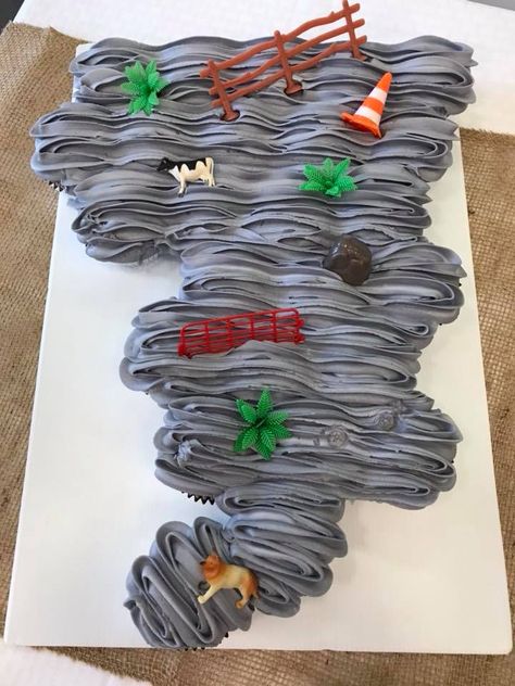 Twisters Movie Themed Party, Tornado Themed Cake, Tornado Cupcake Cake, Tornado Birthday Party Decorations, Tornado Birthday Cake, Tornado Cupcakes, Tornado Cake Birthdays, Tornado Party Ideas, Tornado Themed Food