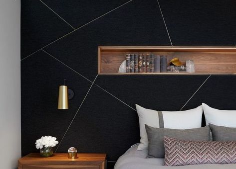 Dark and Dramatic: Give Your Bedroom a Glam Makeover with Black Accent Wall बेडरूम डिजाइन, Black Accent Wall, Black Walls Bedroom, Feature Wall Bedroom, Black Accent Walls, Bedroom Wall Designs, Bedroom Wall Paint, Dekorasi Kamar Tidur, Accent Wall Bedroom