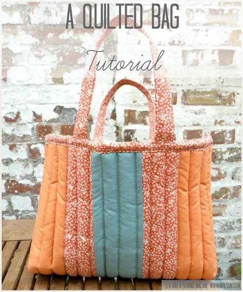 Quilted Bag Patterns Free, Quilted Tote Bags Tutorial, Quilted Tote Bags Patterns, Sewing Patterns Free Bag, Quilted Bag Patterns, Tote Bag Sewing, Tote Tutorial, Tote Bag Pattern Free, Making Bags