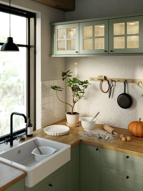 Una cocina de estilo rústico y urbano a la vez - IKEA Ikea Kitchen Inspiration, Light Green Kitchen, Urban Farmhouse Kitchen, Kitchen Cost, Kitchen Ikea, Ikea Kitchen Design, Urban Kitchen, Ikea Kitchen Cabinets, Cosy Kitchen