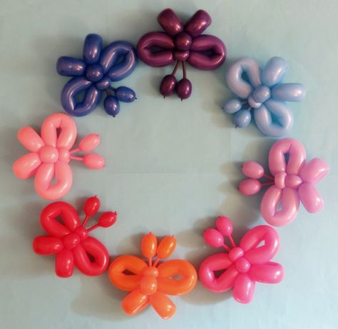 Butterfly ring :) Balloon Butterfly, Twisting Balloons, Butterfly Balloons, Balloon Toys, Tiny Butterfly, One Balloon, Crochet Frog, Balloon Gift, Balloon Flowers