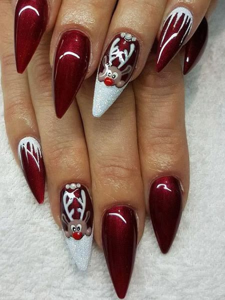 20 Trending Winter Nail Colors & Design Ideas for 2019 - TheTrendSpotter Holiday Nails Winter, Thanksgiving Nail Art, Stiletto Nail Art, Cute Christmas Nails, Christmas Gel Nails, Nail Colors Winter, Christmas Nail Art Designs, Holiday Nail Art, Christmas Nails Acrylic