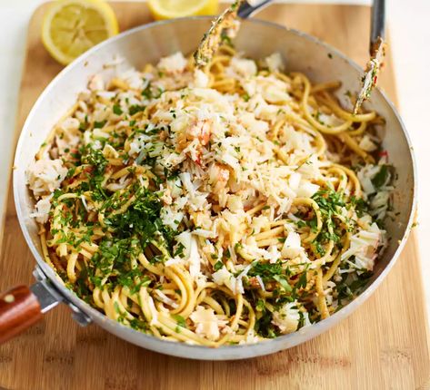 Crab Linguine, Fod Map, Pescatarian Meals, Parsley Recipes, Fodmap Foods, Wealthy Life, Linguine Recipes, Fructose Free, Healthy Wealthy