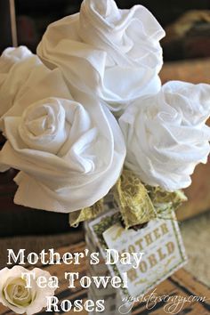 Cute wash cloth and towel ideas (origami) on Pinterest | Diaper ... Flowers For Mothers Day, Washcloth Animals, Towel Origami, Washcloth Crafts, Towel Folding, Towel Ideas, Napkin Folds, Towel Cake, Creative Napkins