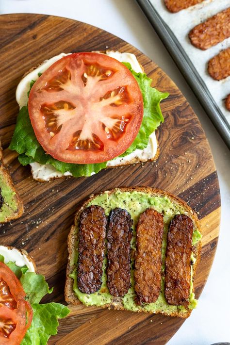 Tempeh Bacon, Lettuce, and Tomato Sandwich- this vegan blt sandwich is a great vegetarian alternative to one of your favorite sandwiches! #veganmeal #sandwich #healthy Tempeh Blt, Tempeh Sandwich, Vegan Blt, Vegan Blt Sandwich, Veggie Sandwiches, Vegetarian Bacon, Vegan Lettuce Wraps, Sandwich Healthy, Vegetarian Wraps