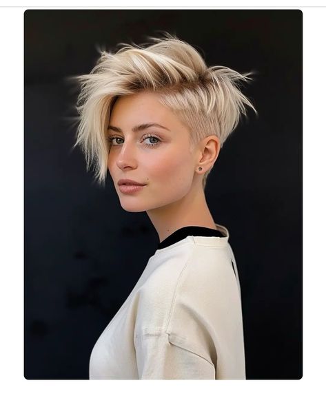 Long Pixie Haircut, Wispy Layers, Pixie Haircut Ideas, Haircuts 2024, Longer Pixie Haircut, Soft Blonde, Short Hair Trends, Edgy Short Hair, Long Pixie