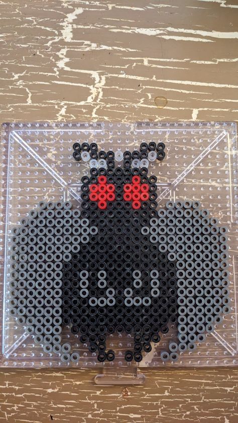 Mothman Perler Bead Patterns, Mothman Perler Bead, Horror Perler, Rave Perler, Ironing Beads, Geeky Craft, Swag Ideas, Pearl Beads Pattern, Perler Ideas