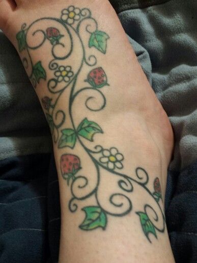 Strawberry tattoo Strawberry Tattoo, Thigh Tattoo, Flower Tattoos, Flower Tattoo, Tattoos