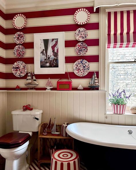 d o m e n i c a m a r l a n d | Red and white stripes… Our plates looking fab in the bathroom at the lovely @sarah.corbettwinder ‘s home ❤️🤍 | Instagram Striped Bathroom Walls, Colorful Interior, Colorful Interior Design, Apartment Diy, April 27, Blank Walls, Red And White Stripes, Nautical Decor, The Bathroom