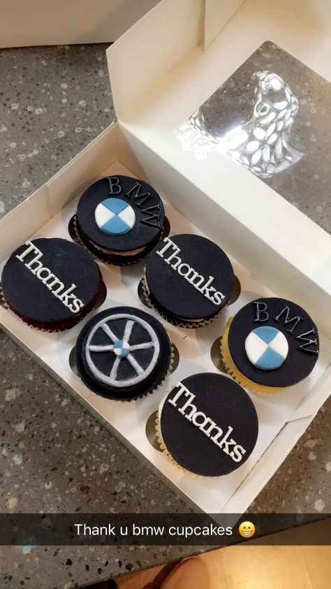 Bmw Cupcakes, Lawyer Cake, Bmw Cake, Birthday Cake For Boyfriend, Cars Birthday Cake, Bedroom Decor For Couples, 40th Birthday Cakes, Cake Logo, Happy 21st Birthday