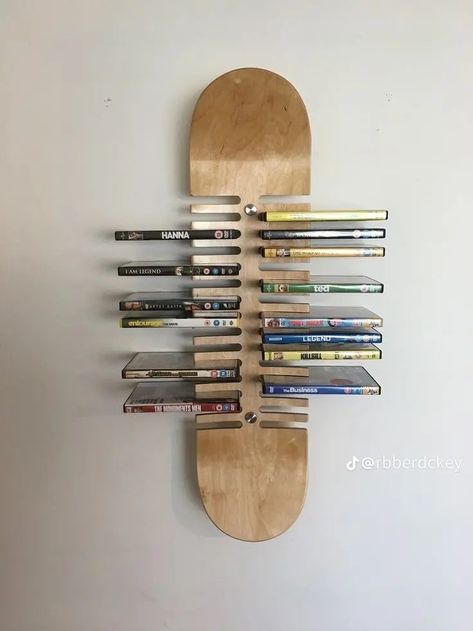 Skateboard Room, Skateboard Furniture, Skateboard Decor, Gardening Aesthetic, Skateboard Art Design, Wall Aesthetic, Room Decor Aesthetic, Dekor Diy, Room Ideas Aesthetic