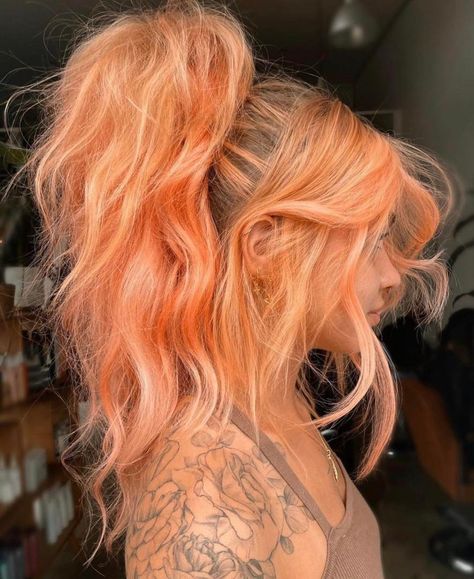 Pastel Peach Hair Dark Roots, 2023 Vivid Hair Trends, Peach Hair With Blonde Money Piece, Quirky Hair Colours, Peach Color Block Hair, Cooper Pink Hair, Peach And Brown Hair, Blonde Hair Orange Tips, Fun Color Pixie Hair