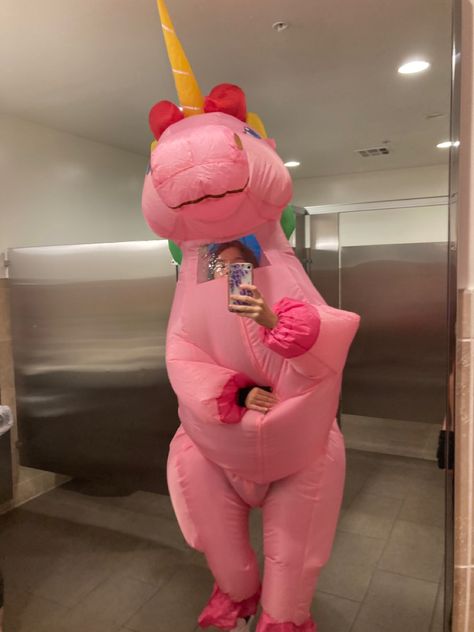 fashion aesthetic cute unicorn art drawining funny hilarious meme idk man Unicorn Meme, Unicorn Memes, Pink Cartoon, Inflatable Costumes, Unicorn Costume, Cartoon Unicorn, Unicorn Art, Halloween Inspo, Aesthetic Cute