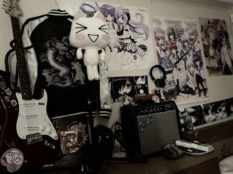 Emo Pc Setup, Room Decor Emo, Emo Bedroom Aesthetic, Emo Room Decor, Emo Bedroom, Emo Room, Image Swag, Room Redesign, Grunge Room